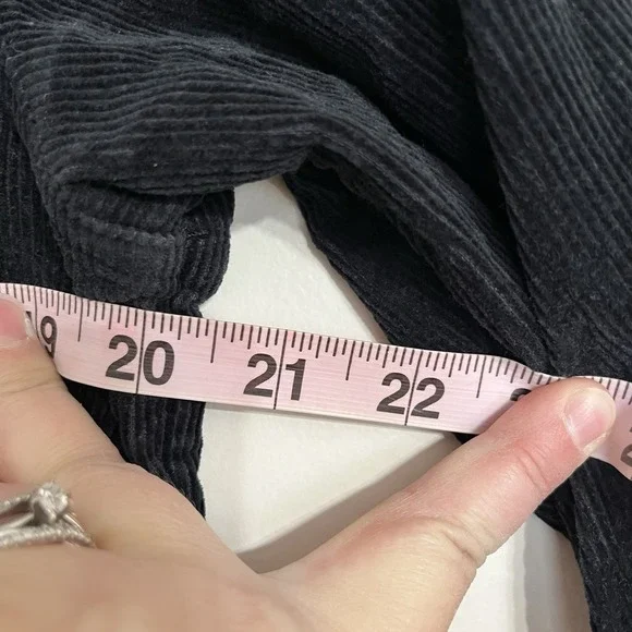 Cabelas Vintage Corduroy Jacket Black Size Medium Snap Button Collar Long Womens - Picture 4 of 6